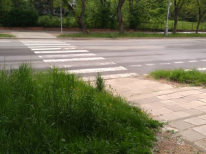 Olomouc opravila přechod v Hněvotínské ulici. Dostal dělící ostrůvek