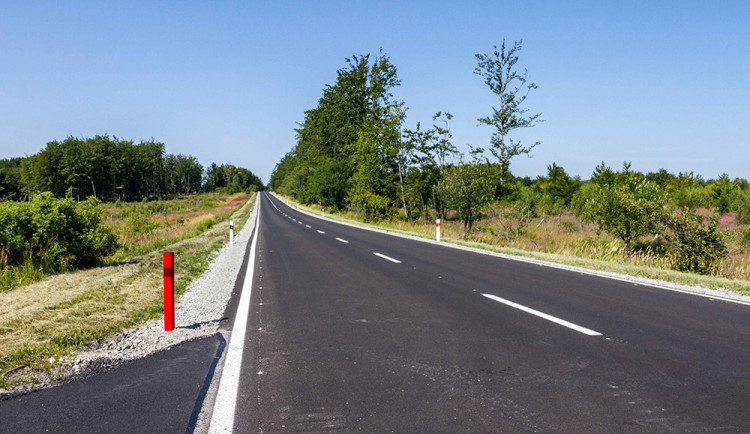 Silnice mezi Potštátem a Kozlovem prošla několikaměsíční rekonstrukcí