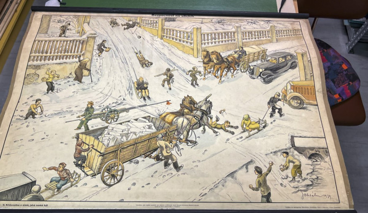Přerovské muzeum má jedinečnou sbírku školních obrazů. Některé jsou až děsivé
