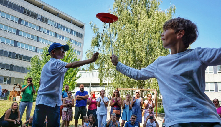 Vzhůru do šapitó! Ve FN Olomouc odstartoval Cirkus Paciento