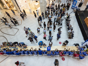 FOTOGALERIE: Sigmáci se představili fanouškům v Šantovce. Na ligu mají připravené i žluté dresy