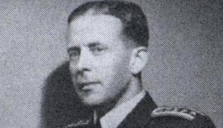 Účastník bitvy o Británii, generálmajor Josef Duda, má na prostějovském hřbitově nový hrob