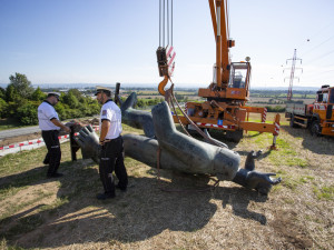 Svatý Kryštof znovu dohlíží na dálnici u Olomouce. Zloděje se najít nepodařilo