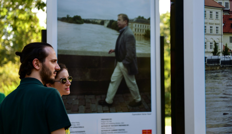 Dvacet let po ničivých povodních. Na Kampě je k vidění unikátní výstava