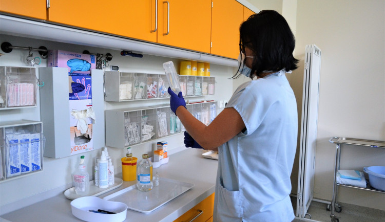 Pacienti v nejtěžším stavu se v Přerově dočkají lepší péče. Nemocnice modernizovala ARO