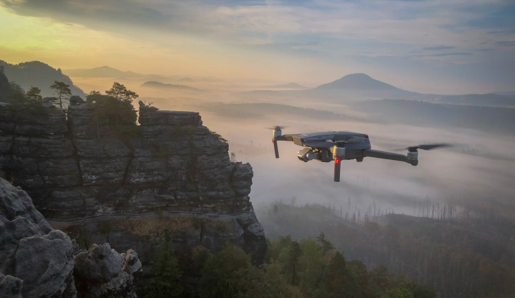 Armádní drony z Prostějova odhalily stovku skrytých ohnisek požáru v Českém Švýcarsku