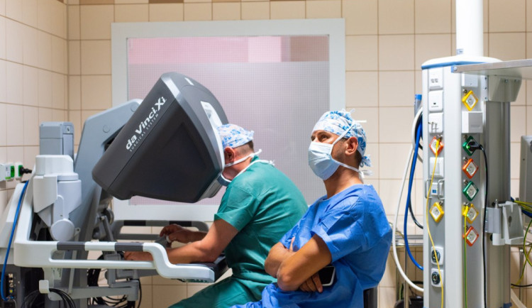 Robotický systém da Vinci pomohl při odběru ledviny z žijícího dárce