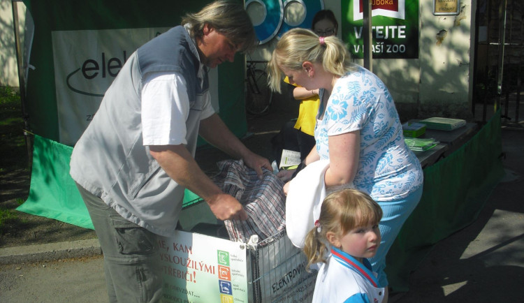 TIP NA VÍKEND: Se starými spotřebiči v sobotu do zoo. Prvních sto dětí má vstup zdarma