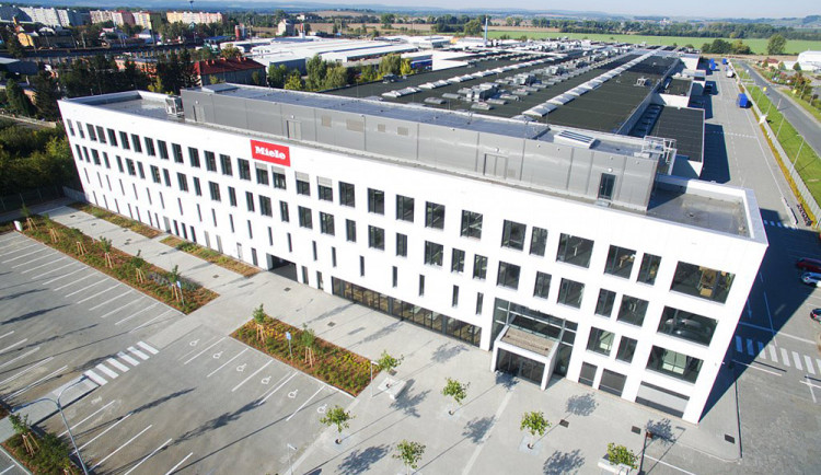 Miele plánuje rozšíření výroby v Uničově. Dvě nové haly mají zaměstnat stovky lidí