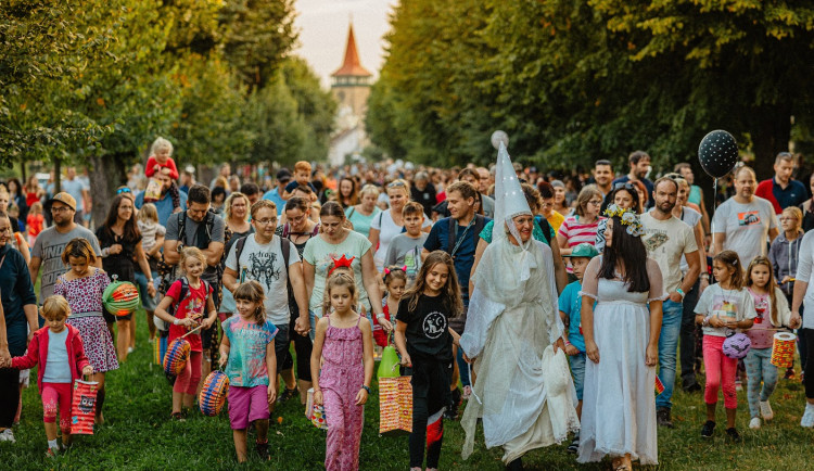 Pohádkový festival rozděluje lidi na dva tábory