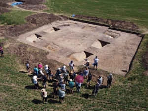 U Němčic nad Hanou archeologové objevili zabité meče. Šlo o keltský rituál po smrti bojovníka