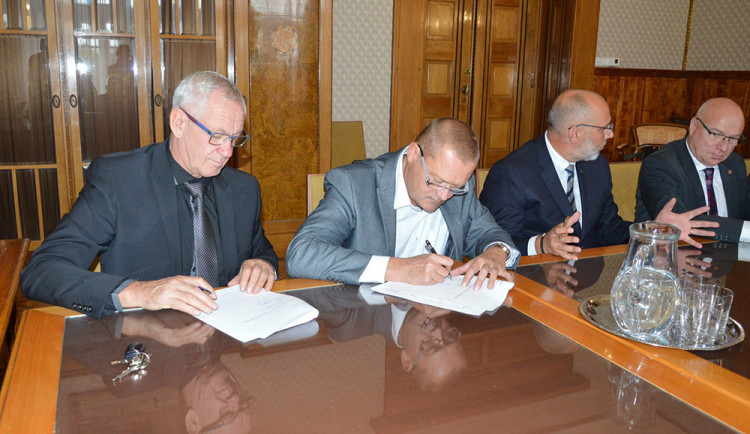 Prostějov opět povede ANO s ODS a PéVéčkem. Jura zůstane primátorem