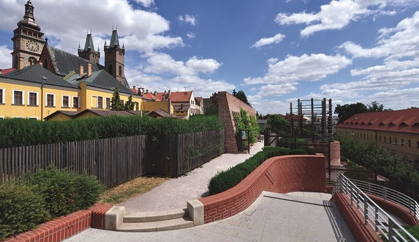 Lidé v Hradci stále můžou zatočit s exekucemi, a to v rámci Milostivého léta