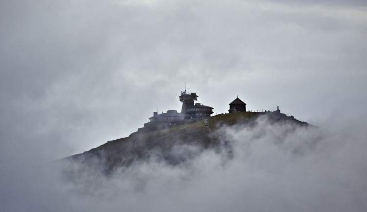 Pozor na horské túry, počasí už není žádný med, varují v Krkonoších