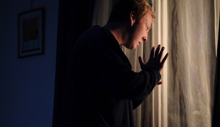 Život autistů přiblíží speciální benefice v kině Metropol. Na besedu dorazí Štěpán Kozub