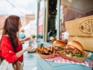 Galerie Šantovka nabídne milovníkům jídla všechny chutě světa. O víkendu zve na Yummy Yummy festival