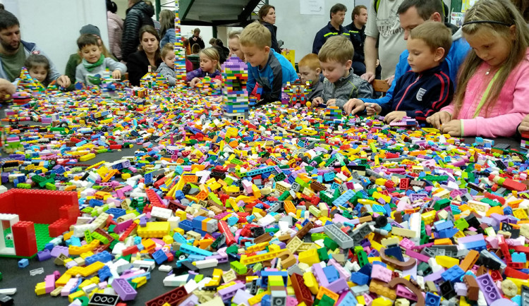 Lego zaplaví Áčko. Výstaviště Flora hostí festival Svět kostek