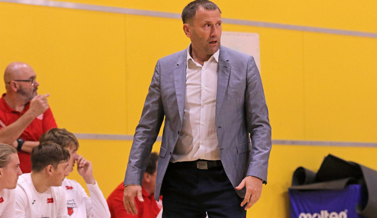 Basketbalisté Olomoucka nechytili začátek sezony. Po slabém startu končí trenér Čurovič