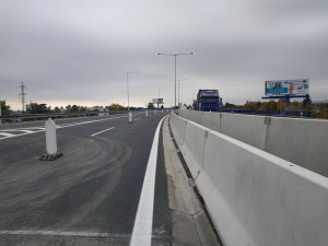 Konec kolon u Prostějova. Silničáři dokončili opravy sjezdu z dálnice a pro letošek i estakády