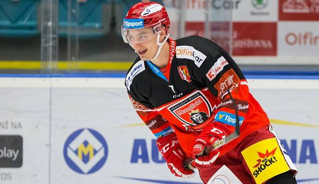 Hokejista Pinkas svádí boj s rakovinou, nejen hokejový svět mu drží palce