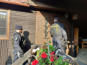 Se zazimováním chalup roste riziko vloupání. Zloděj na Šumpersku odnesl i atrapy kamer