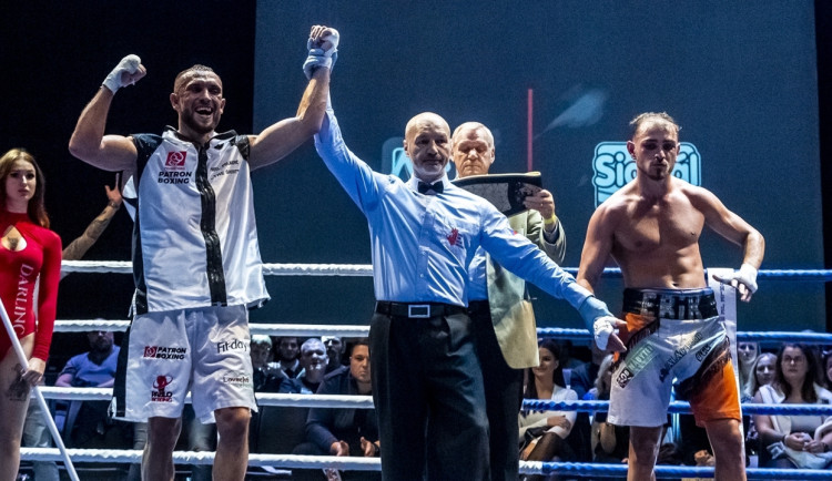 VIDEO: Titul českého šampiona obhájil boxer Pavel Polakovič z Olomouce. Začínal již v šesti letech