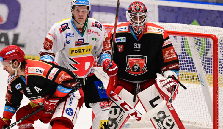 Derby ukořistilo Dynamo, Lvi odjeli z pardubického kluziště bez bodu