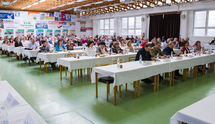 Zástupci krajských příspěvkových organizací a vedení hejtmanství diskutovali na semináři o energetické situaci