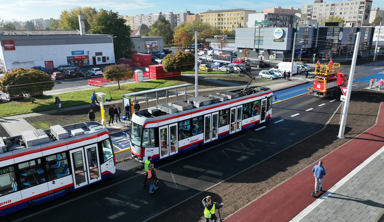 Drážní úřad zatím nepovolil provoz na nové tramvajové trati v Olomouci. Úsek čeká další kontrola