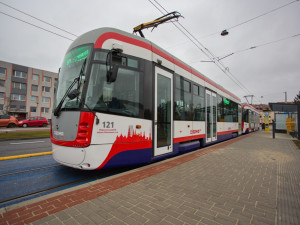 Tramvaje v plánovaném termínu vyrazily na nový úsek trati v Olomouci