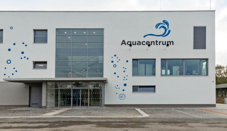 VIDEO: Dokument ukazuje, jak se stavělo akvacenturm ve Šternberku. Otevře se ještě letos