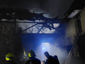 Noční požár domu na Přerovsku: škoda se vyšplhá k šesti milionům