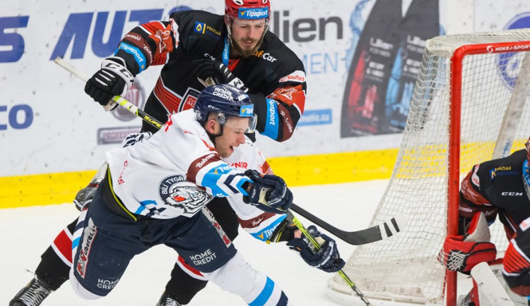 Hradecký Nedomlel se stěhuje za Tygry, Liberec posílá náhradu