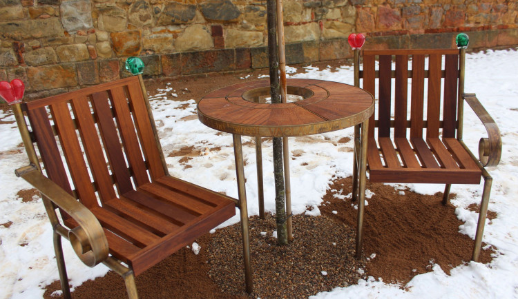 Lavička Václava Havla v Jičíně