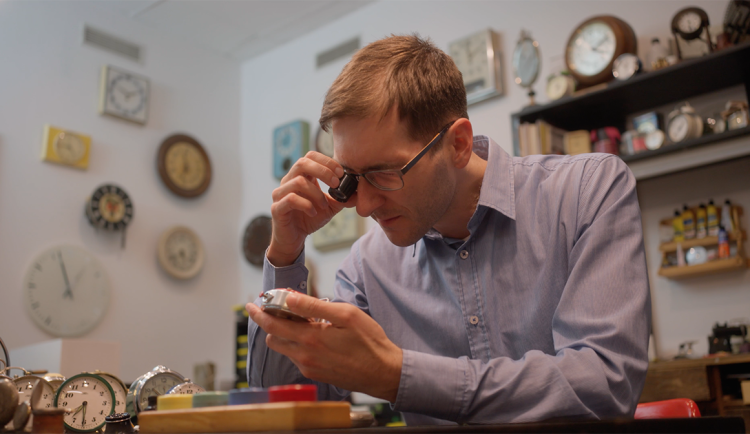 size3-16690498800367-139-starozitne-hodinky-v-digitalni-dobe-hodinari-z-clock-gallery-se-chteji-prosadit-na-socialnich-sitich