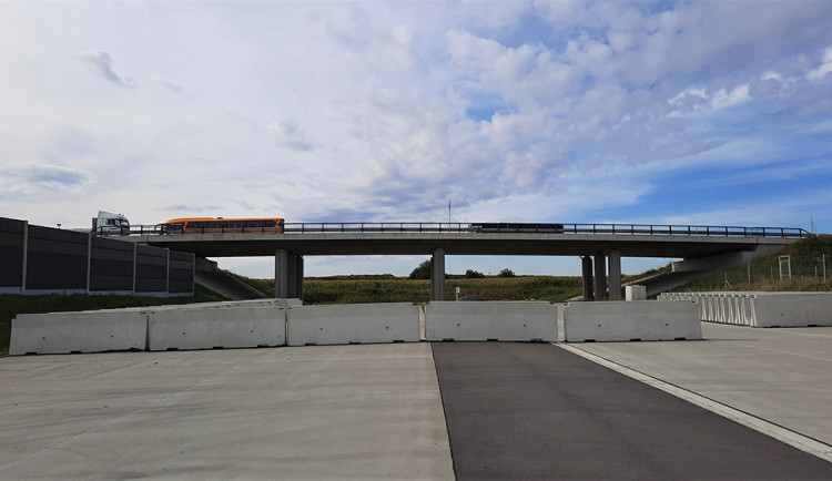 Konec dálnice D1 u přerovské části Předmostí