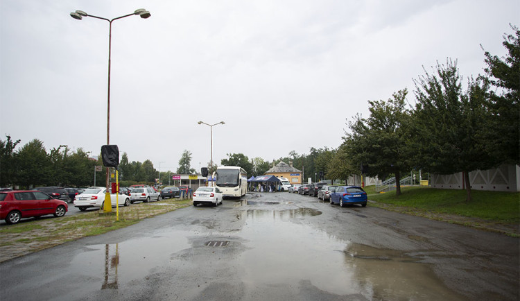 Modernizace autobusáku v Litovli se odkládá. Projekt si vyžádal úpravu