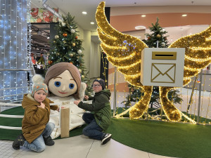 Langoše, burgery, punč i vyhlídkové kolo. Vánoční trh ve Zlíně stojí za návštěvu