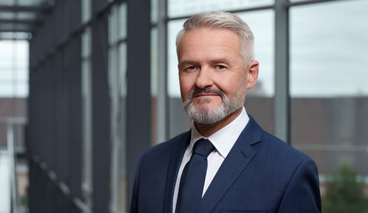 size3-1669889684088-2-do-duchodu-si-s-penzijkem-muzete-odnest-ke-dvema-milionum