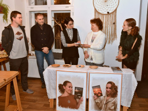 Hit Vánoc. Na trh jsou uvedeny dvě knihy nadějné spisovatelky Zuzany Svěží