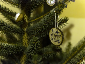 Sváteční ulička v centru Olomouce. Již podruhé ji rozzářily vánoční stromky