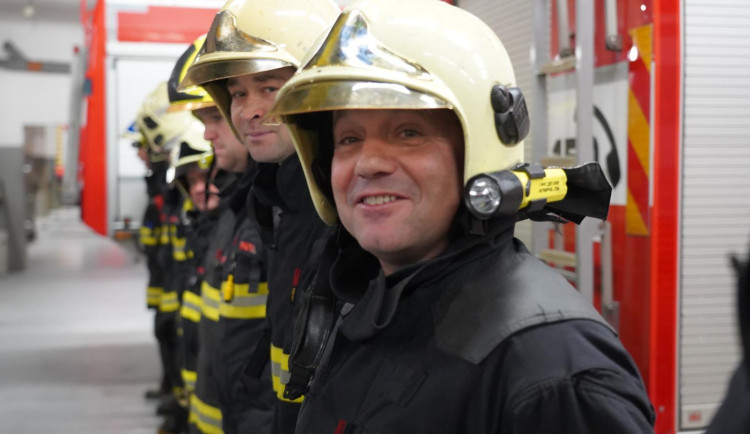 VIDEO: Pořádný strach jsem měl asi jen dvakrát, říká olomoucký hasič, který dostal medaili za statečnost