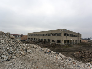 Stavby na Velkomoravské už jsou téměř minulostí. Demolice míří do finále