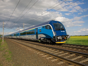Cestující mezi Ostravou, Olomoucí a Prahou budou moct jet i vlaky railjet a InterJet