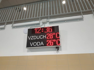 Ve Šternberku se otevřelo moderní akvacentrum s wellness. Město nakonec 200 milionů zaplatilo samo, nelituje