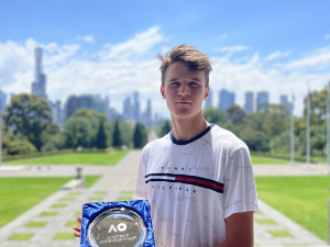Setkání s Djokovičem a závěr sezony plný triumfů. Prostějovský talent Menšík zažil výjimečný rok