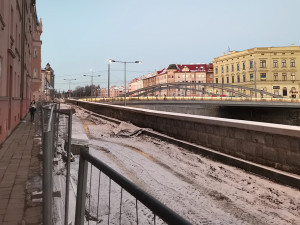 Protipovodňové dílo u centra Olomouce je hotové. V okolních ulicích se ale uzavírky ještě protáhnou