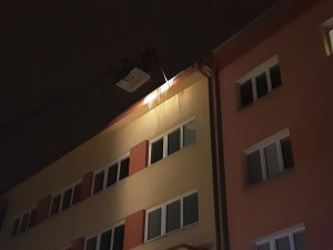 Ze střech v Olomouci, Přerově a Litovli hasiči odstraňovali rampouchy. Riziko poroste, přijde obleva