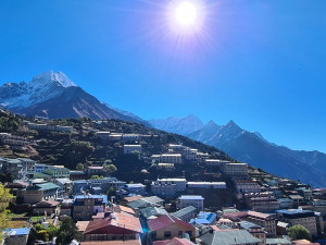 SAMA V NEPÁLU: Himalájská facka, první pohled na horské velikány a osobní loučení