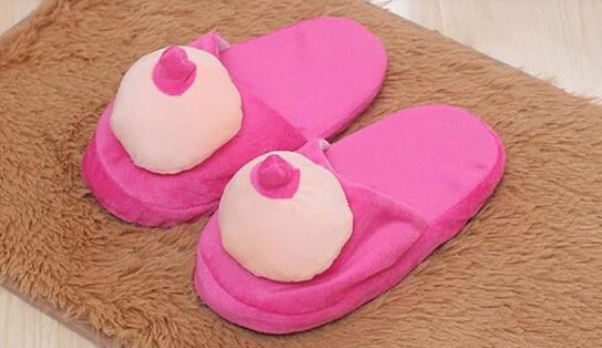 size3-16717024059517-207-nejhorsi-darky-pouzite-spodni-pradlo-pocurana-nocni-kosile-nebo-misto-na-hrbitove